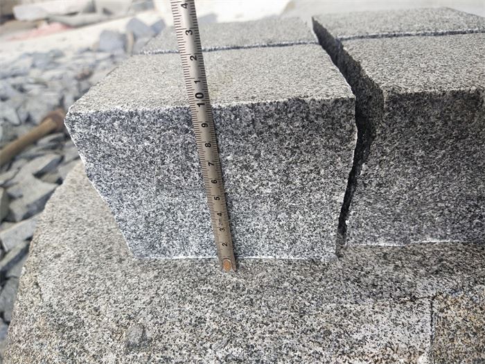 dark grey granite cube stone for garden