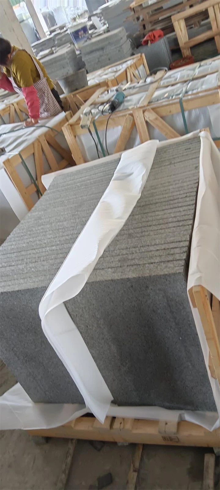 G654 Dark Grey Granite Flamed Tiles packing