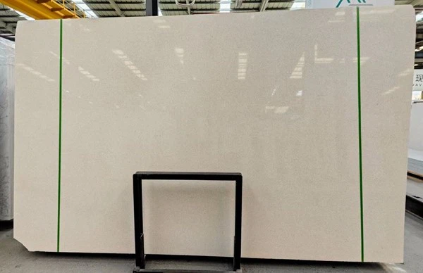 Pietra Bianca Limestone slabs